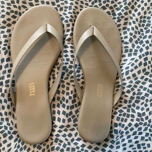 Tkee Sandals Size 7